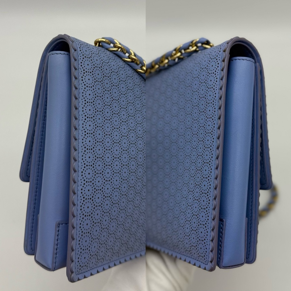 Authentic Salvatore Ferragamo PREFORATED vara Ginny bag - Picture 13 of 17